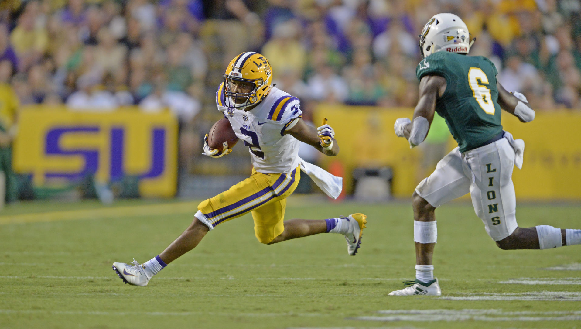 lsuslufootball1365.090918 bf